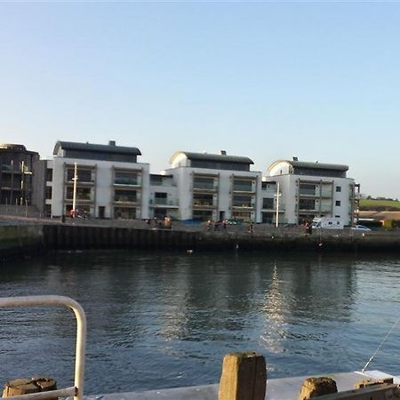The Boardwalk Villa West Bay Exterior photo